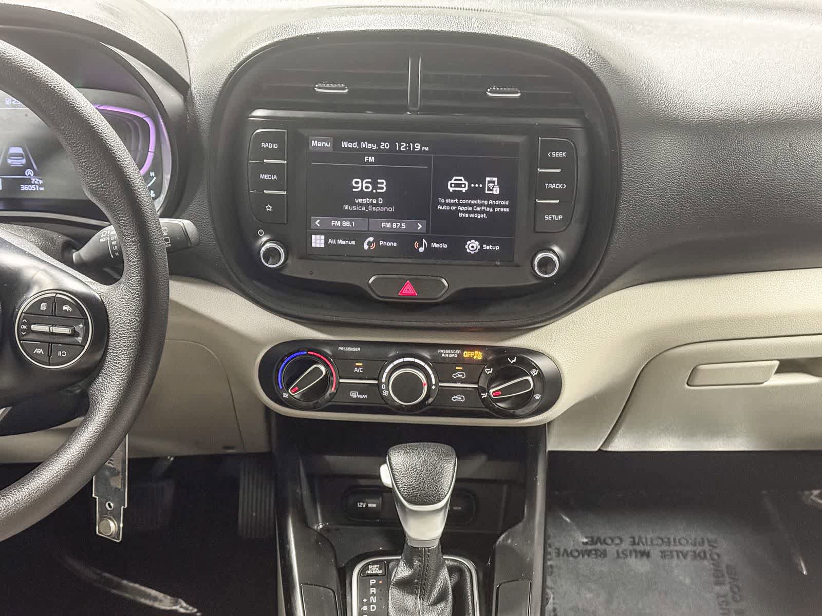 Used 2023 Kia Soul LX FWD image 13
