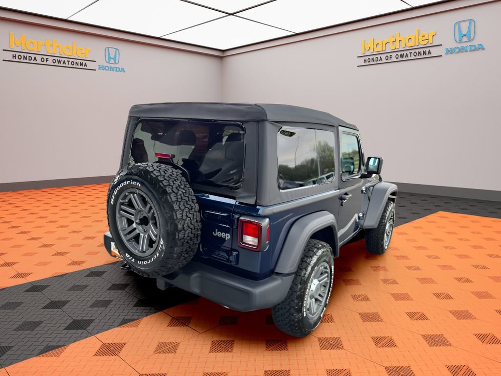 Used 2025 Jeep Wrangler Sport AWD/4WD image 5