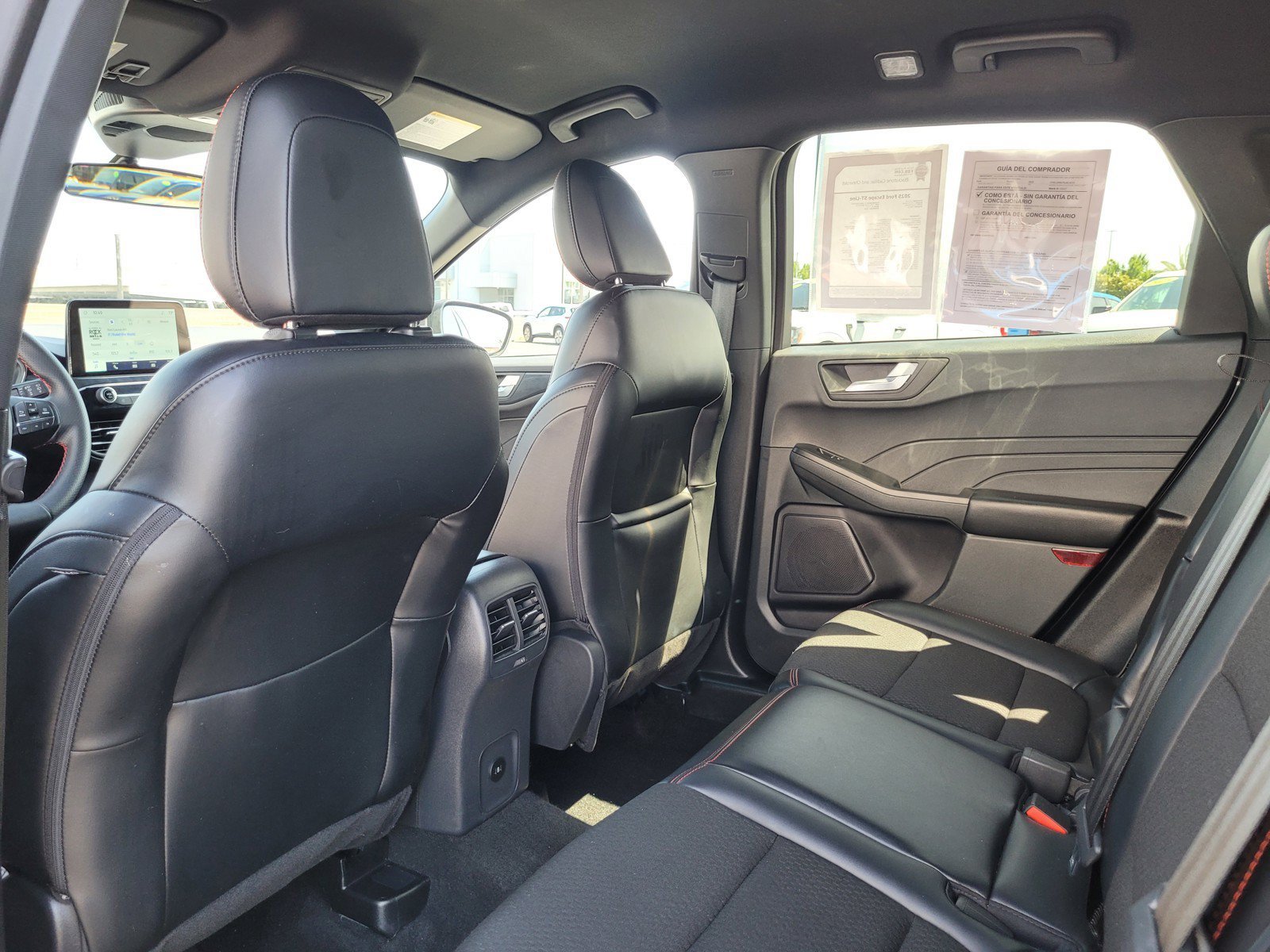 Used 2025 Ford Escape ST-Line AWD/4WD image 15