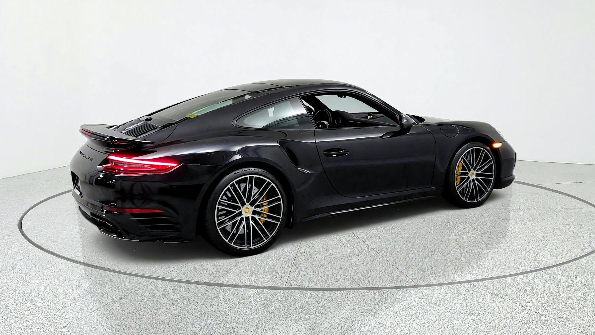 Used 2018 Porsche 911 Turbo AWD/4WD image 5