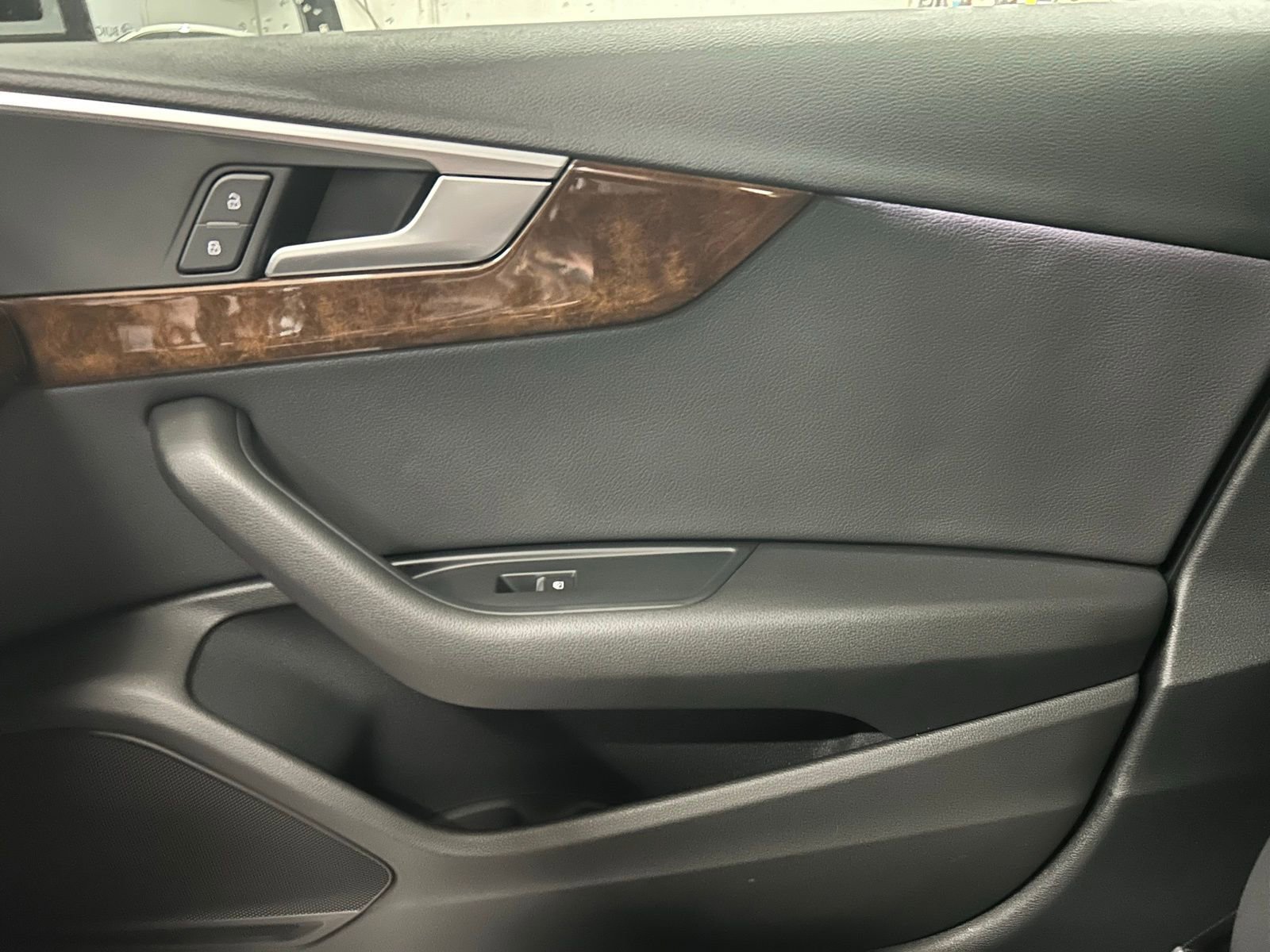 Used 2019 Audi A4 2.0T Premium w/ Convenience Package image 13