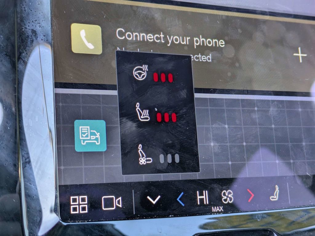 Used 2022 Volvo XC60 T8 Inscription w/ Advanced Package image 24