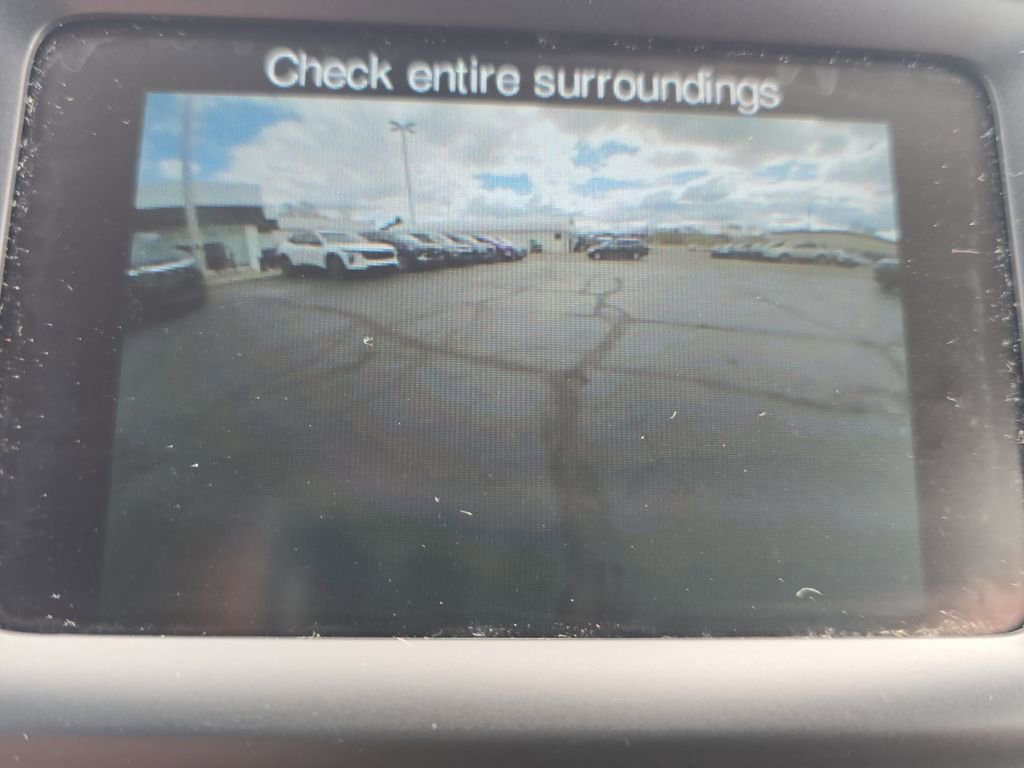 Used 2018 Jeep Cherokee Latitude w/ Altitude Package AWD/4WD image 25