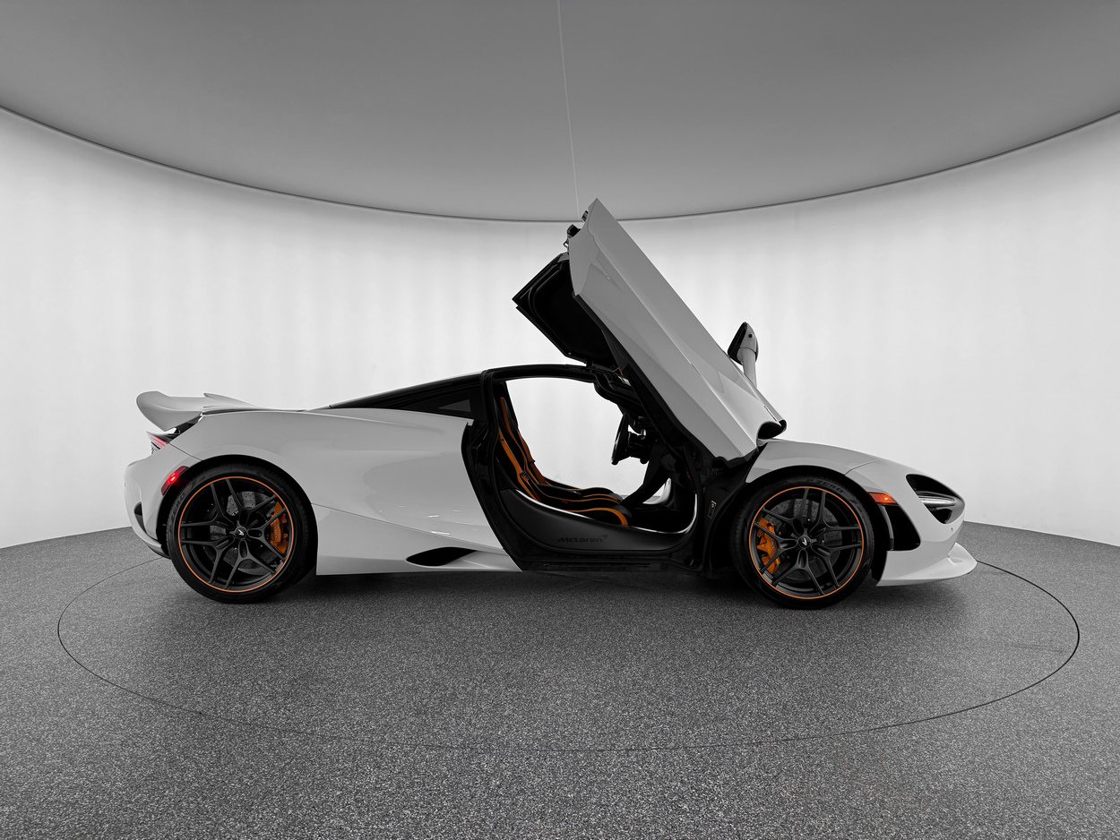 Used 2024 McLaren 750S image 7