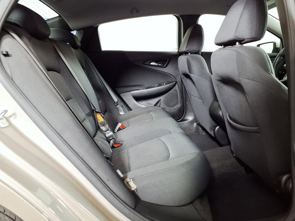 Used 2025 Chevrolet Malibu LS image 11