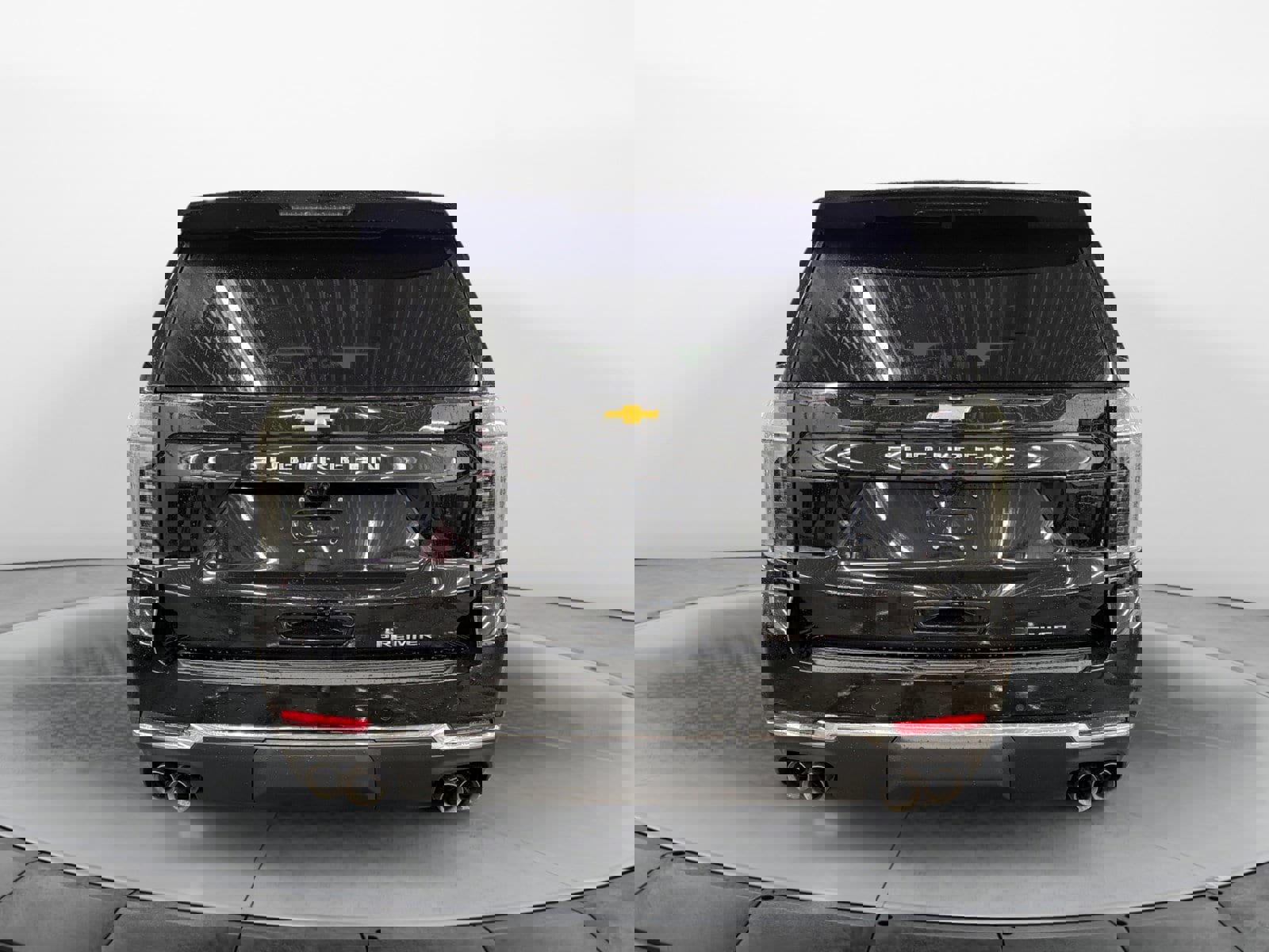 New 2026 Chevrolet Suburban Premier image 6