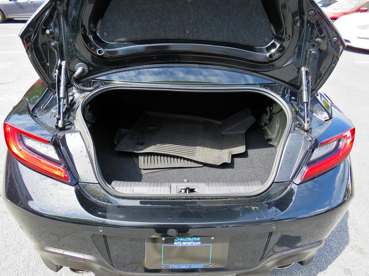 Used 2024 Toyota GR86 RWD image 15