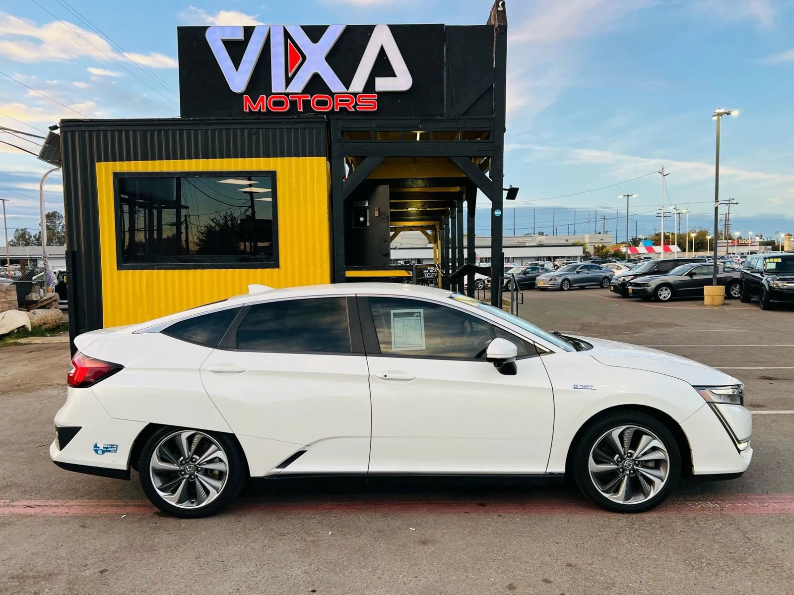 Used 2019 Honda Clarity Plug-In Hybrid image 4