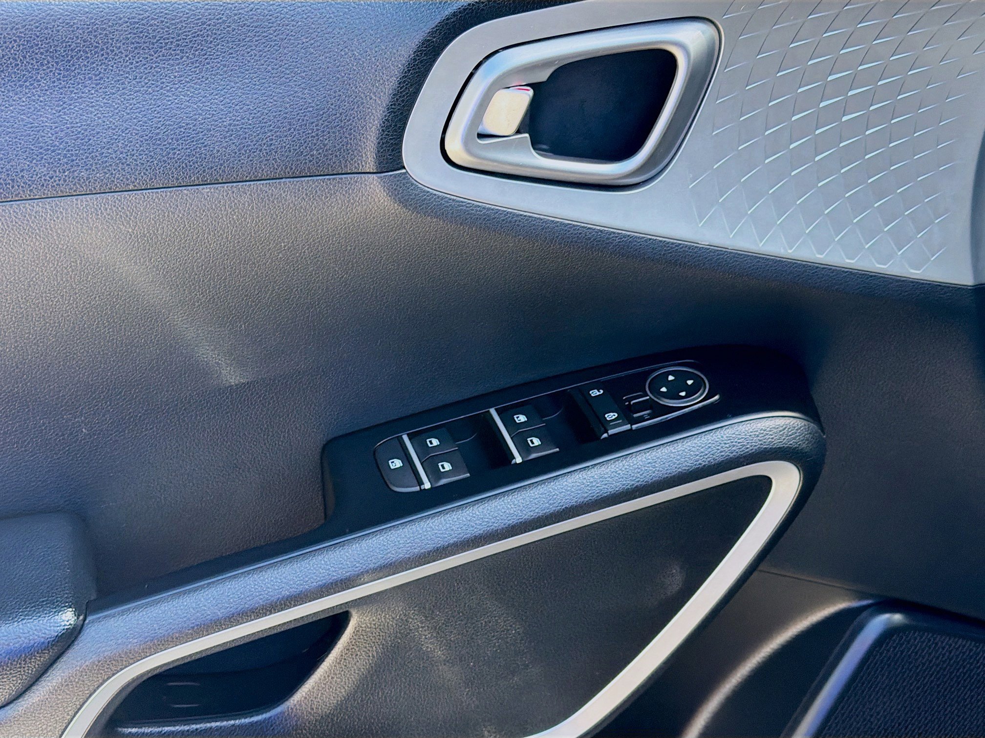 Used 2020 Kia Soul LX image 14