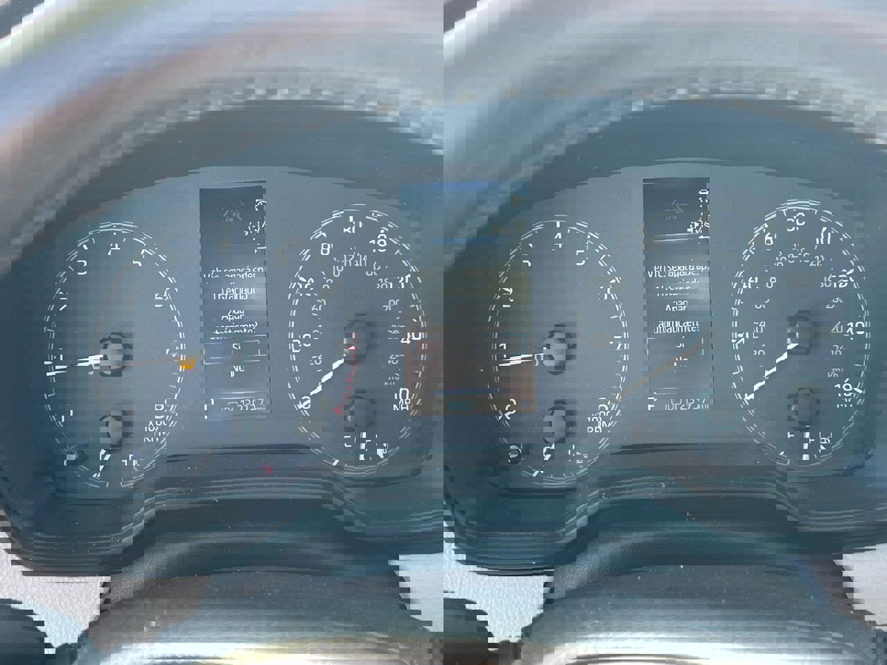 Used 2023 Toyota Corolla Cross LE image 5