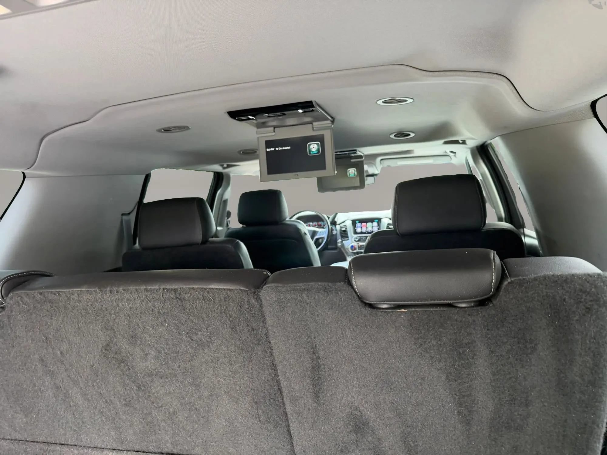 Used 2015 Chevrolet Suburban LTZ RWD image 13