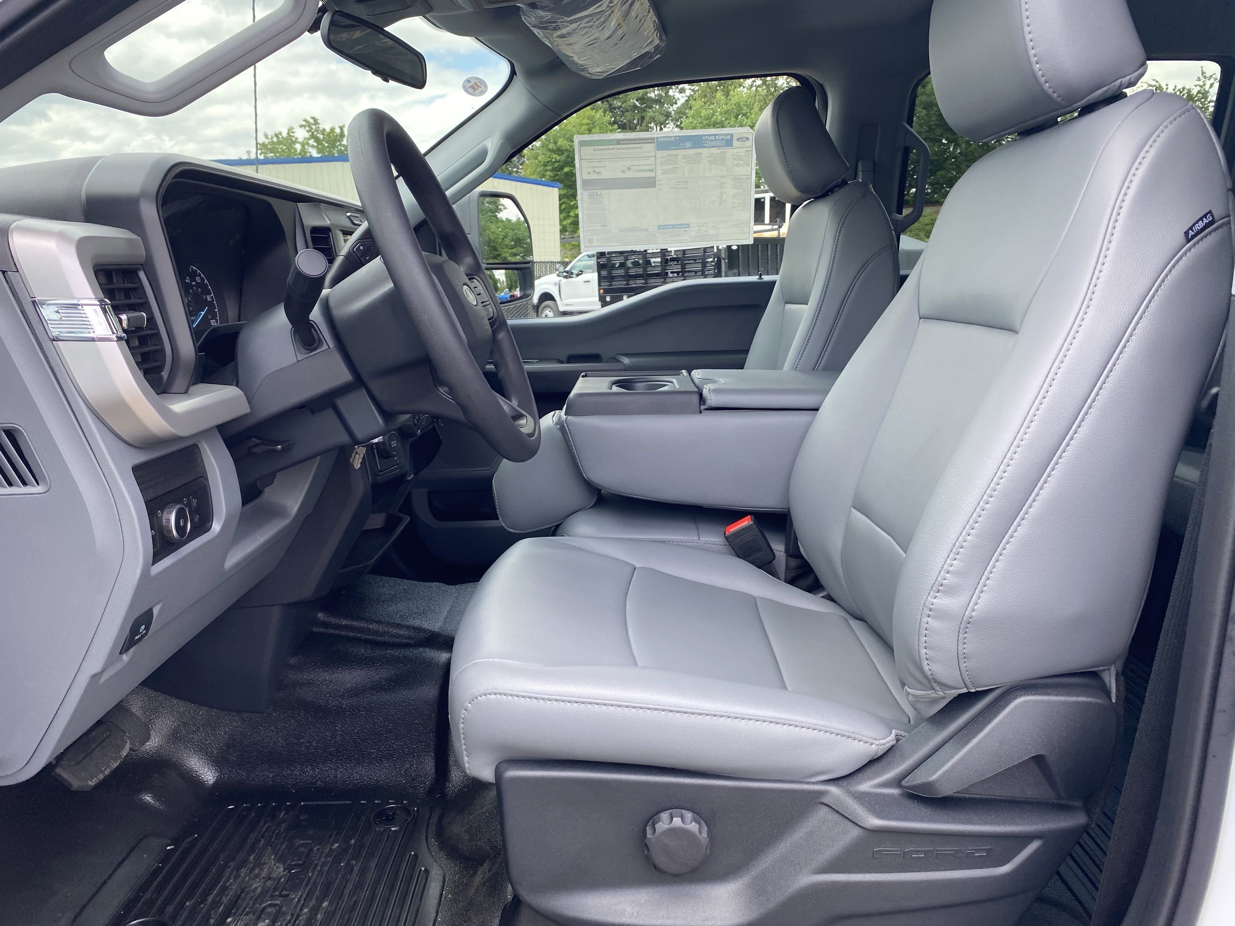 New 2025 Ford F350 XL w/ XL Chrome Package image 12