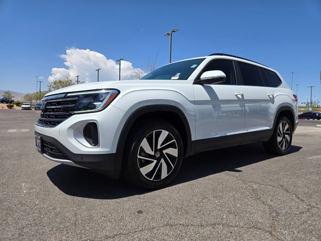 Certified 2024 Volkswagen Atlas SE AWD/4WD image 3
