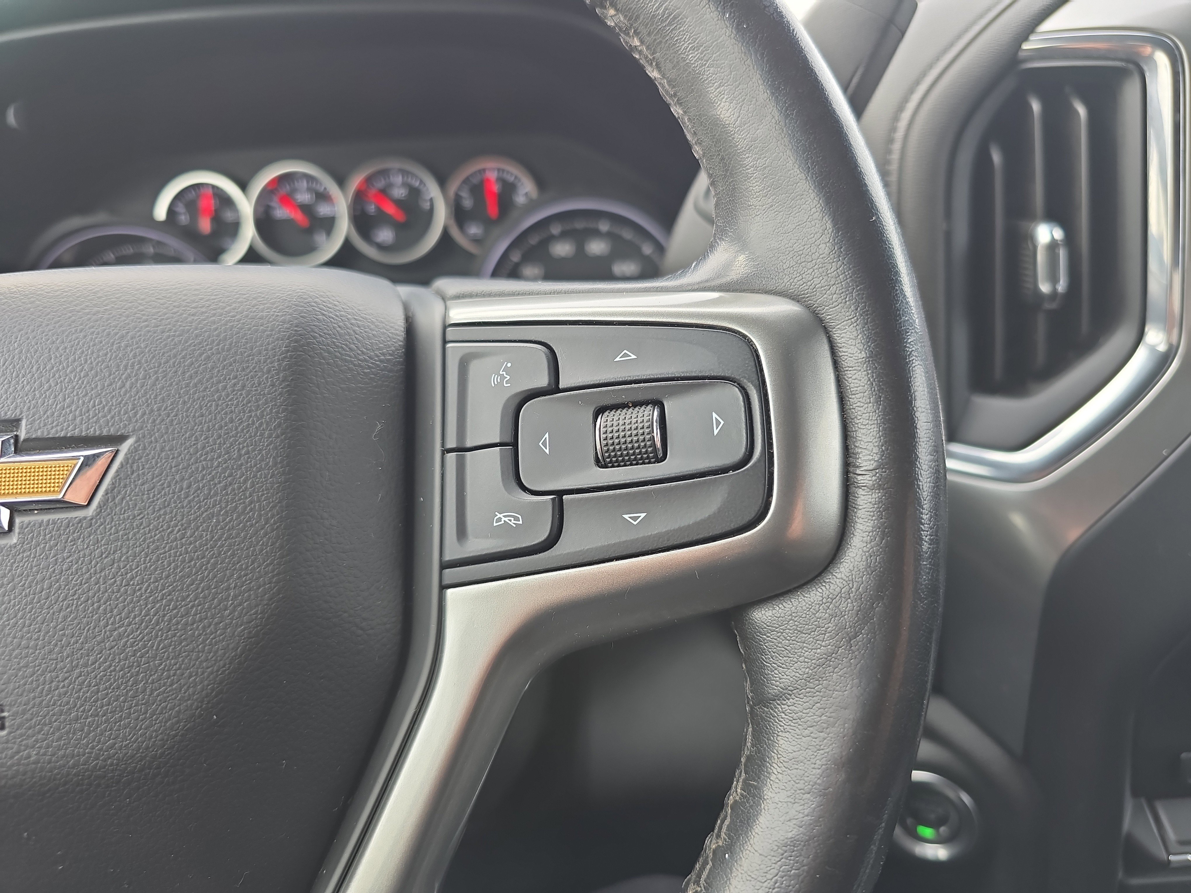 Used 2019 Chevrolet Silverado 1500 LTZ w/ LTZ Plus Package image 22