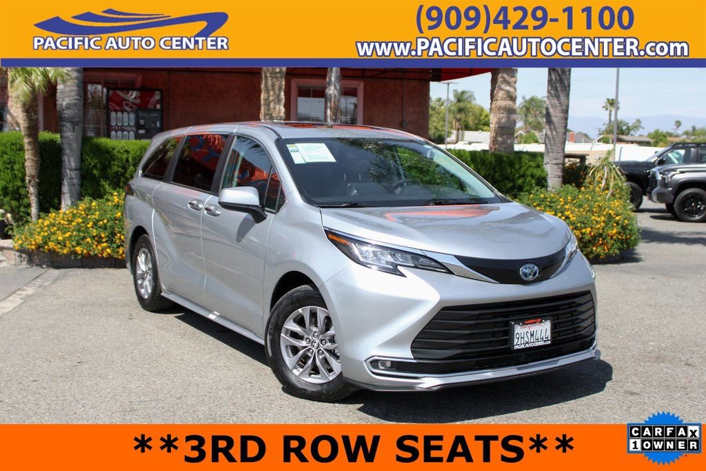 Used 2023 Toyota Sienna XLE