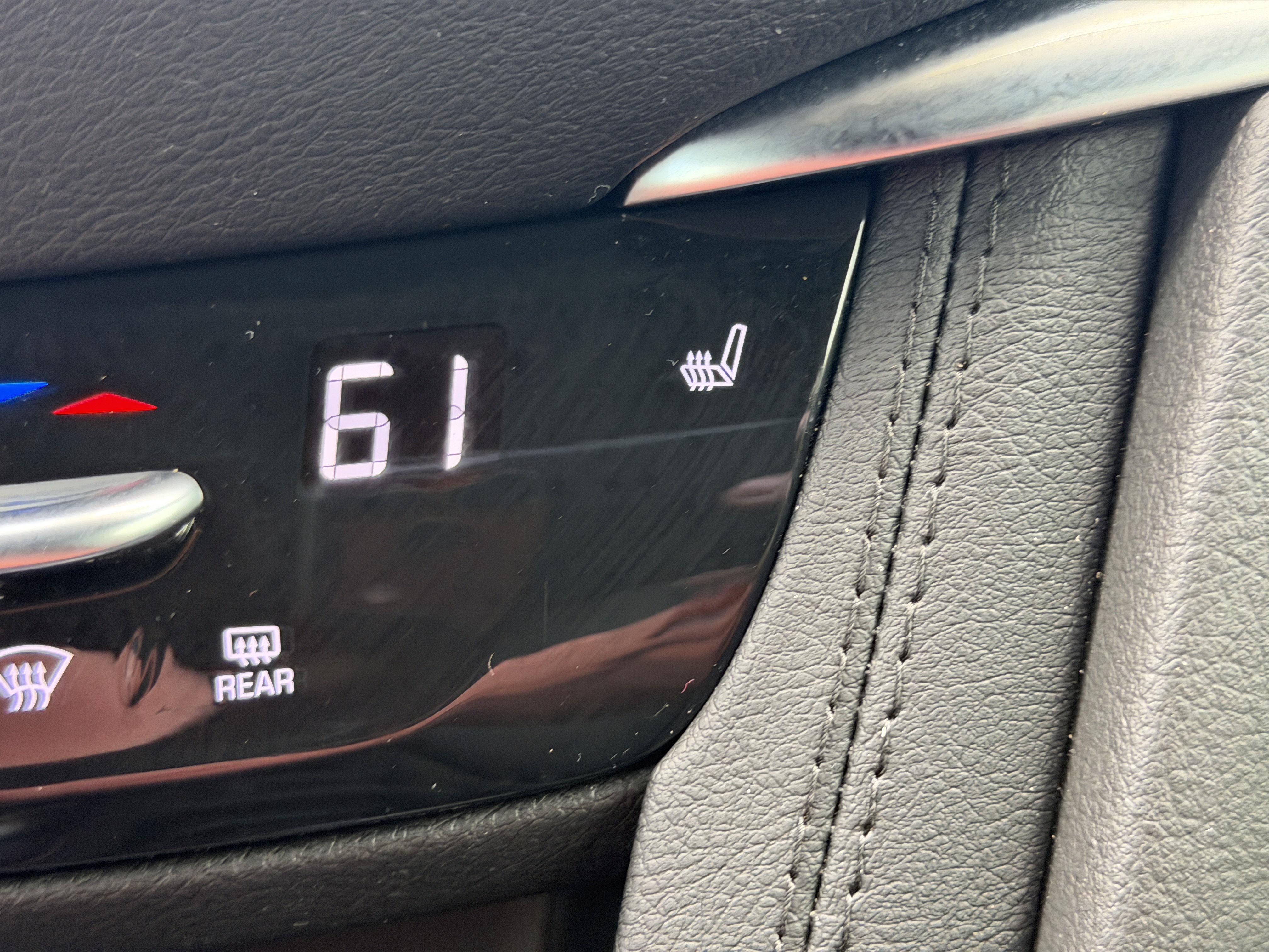 Used 2024 Cadillac XT5 Luxury FWD image 23