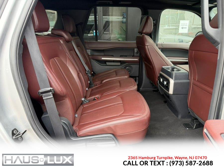 Used 2024 Ford Expedition Limited image 22