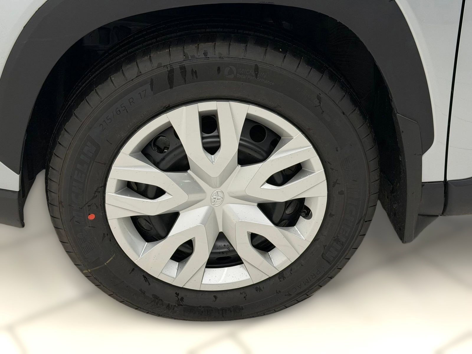 New 2026 Toyota Corolla Cross L image 9