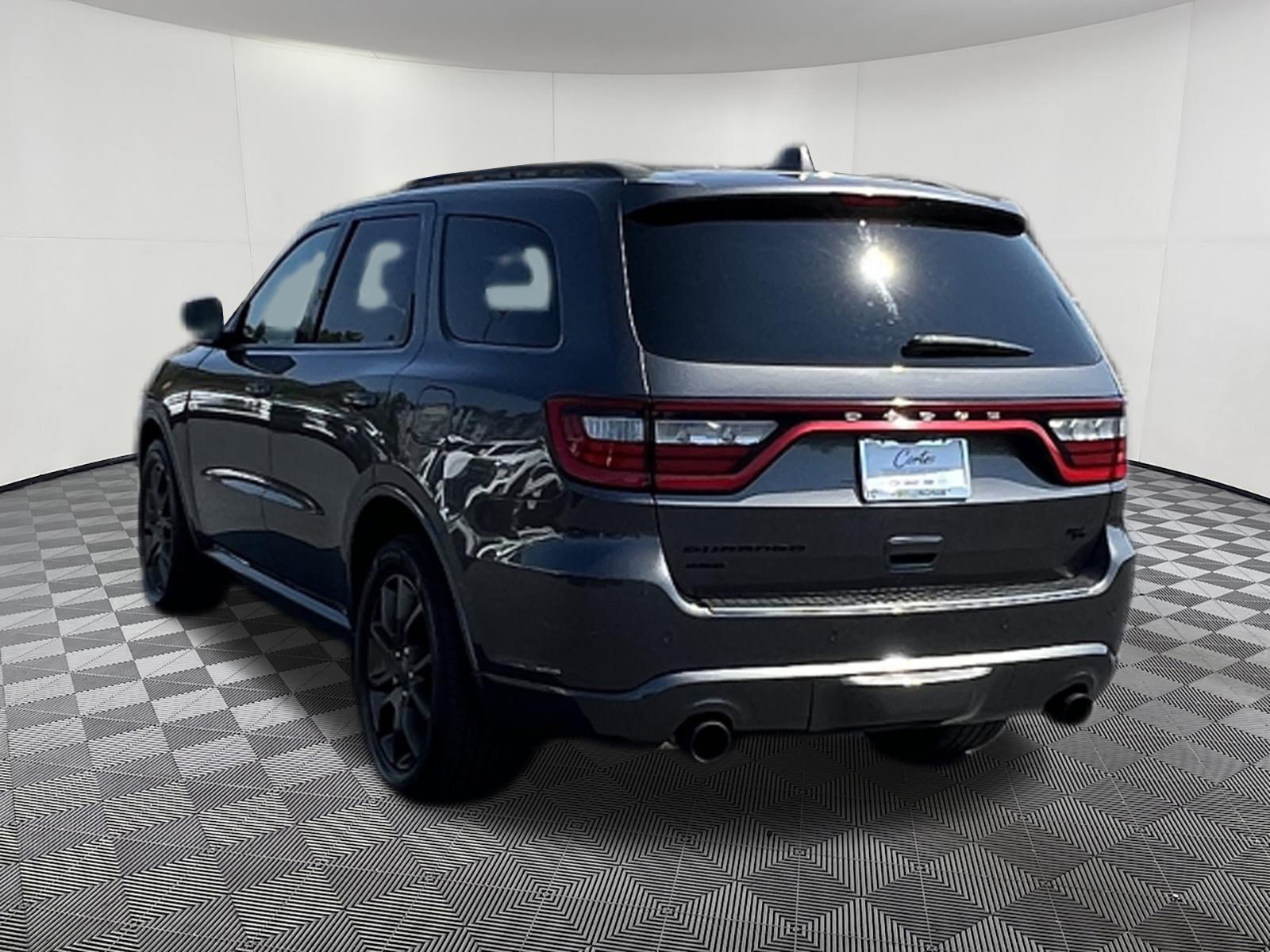 Used 2017 Dodge Durango R/T AWD/4WD image 4