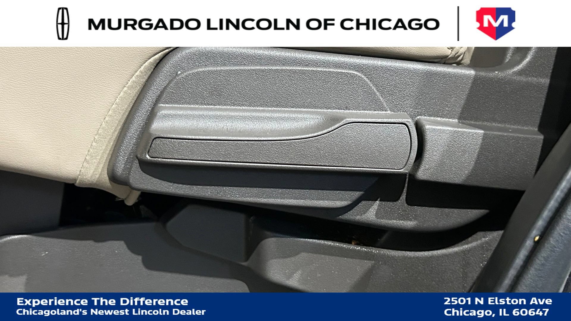 Used 2023 Lincoln Navigator Reserve AWD/4WD image 46