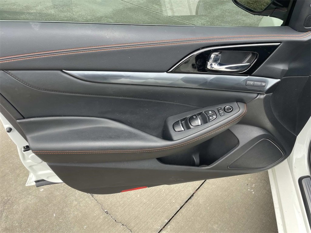 Certified 2023 Nissan Maxima SR w/ Sport Mat Group image 19