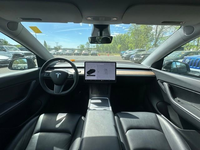 Used 2021 Tesla Model Y Long Range AWD/4WD image 2