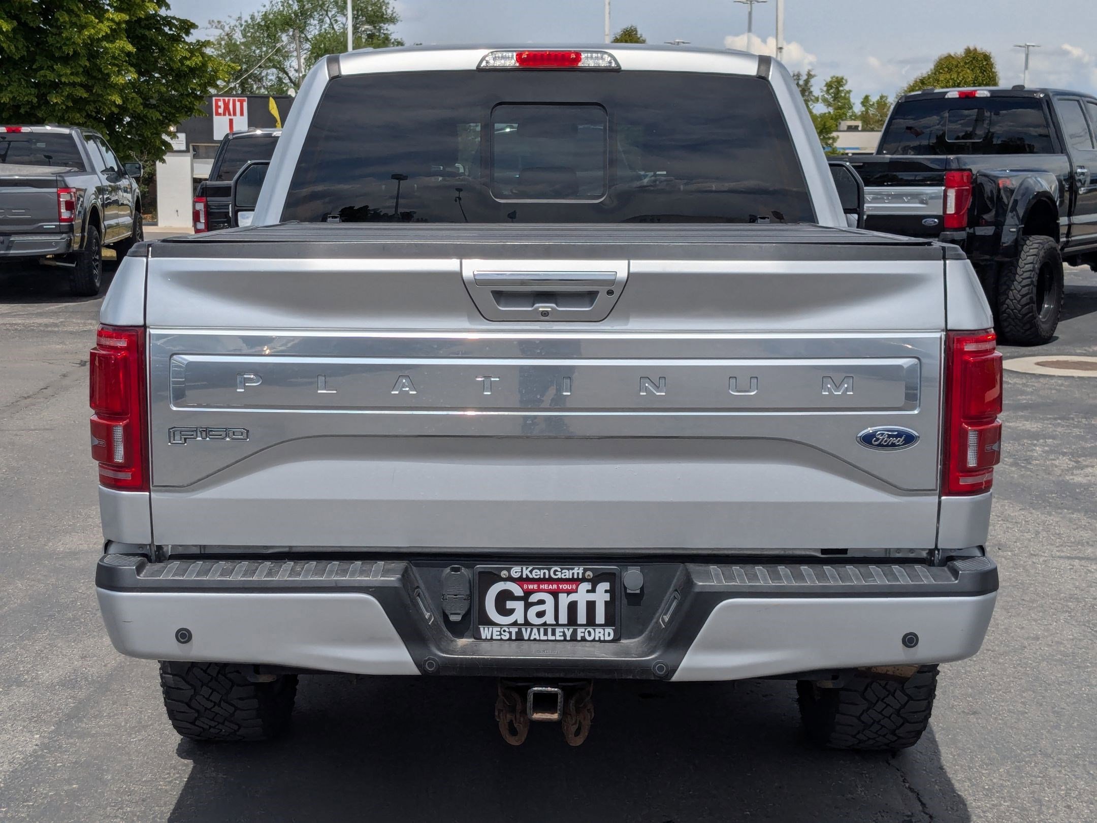 Used 2017 Ford F150 Platinum w/ Equipment Group 701A Luxury AWD/4WD image 5