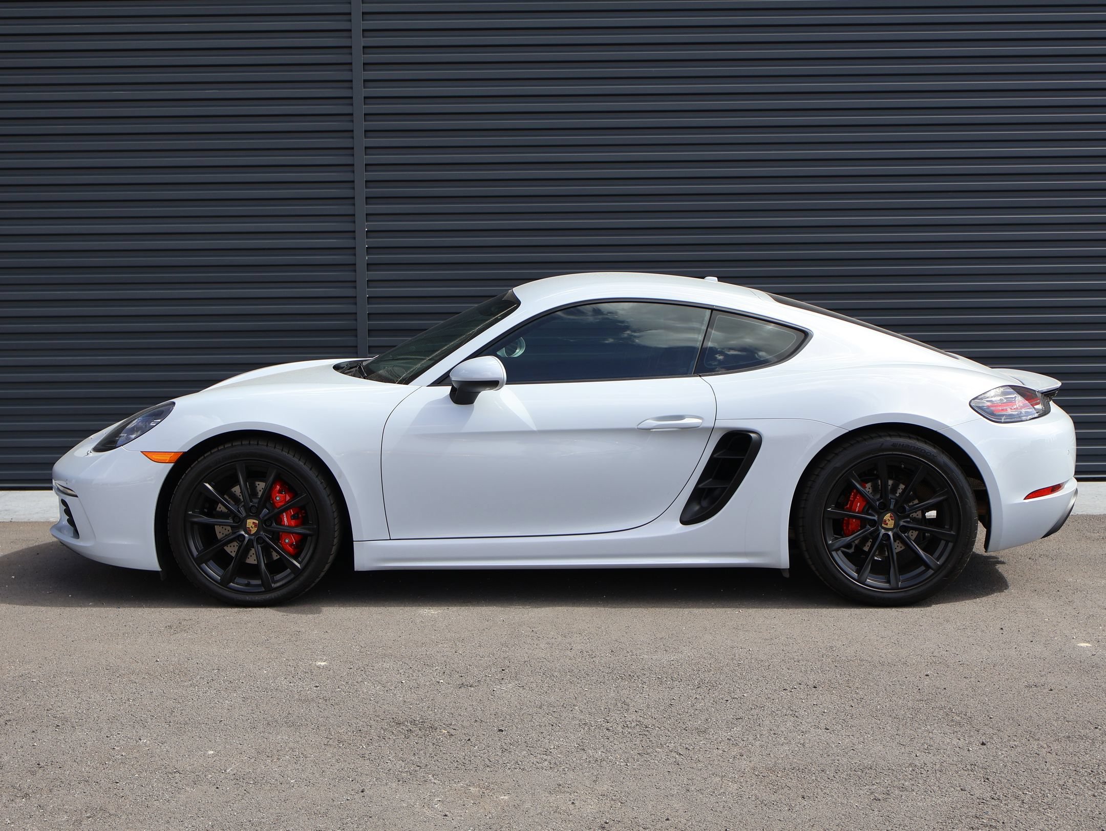 Certified 2024 Porsche 718 Cayman S RWD image 2