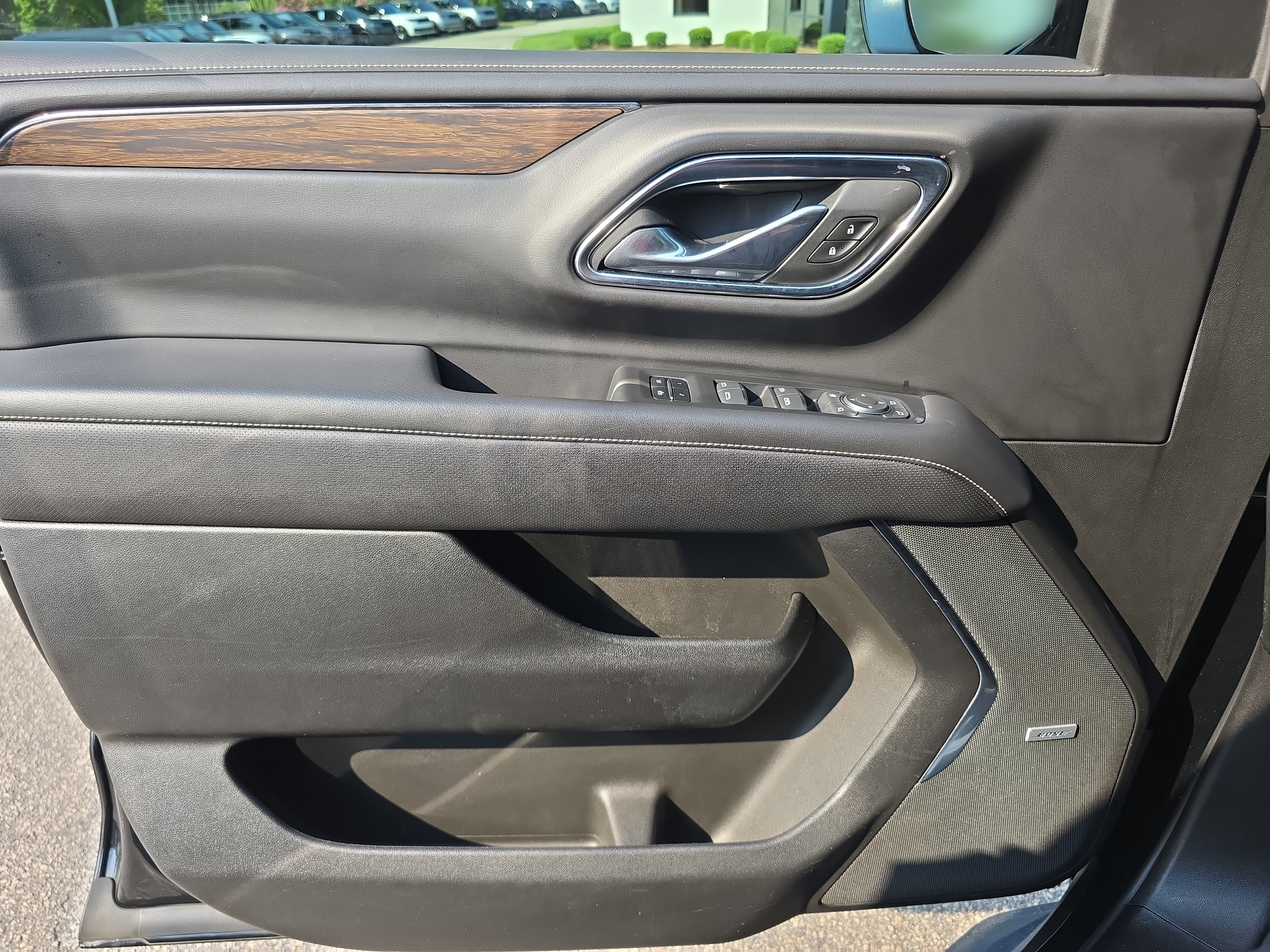 Used 2024 Chevrolet Tahoe Premier AWD/4WD image 28