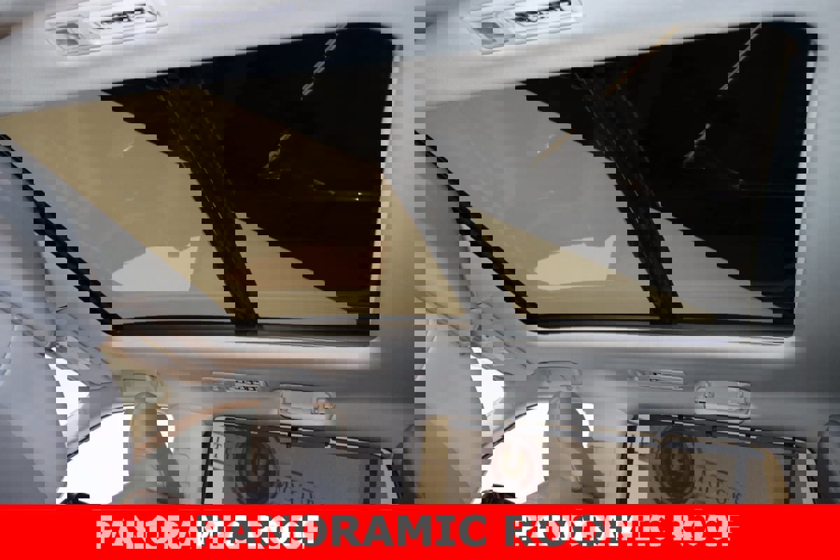 Used 2021 Toyota Highlander Platinum image 19