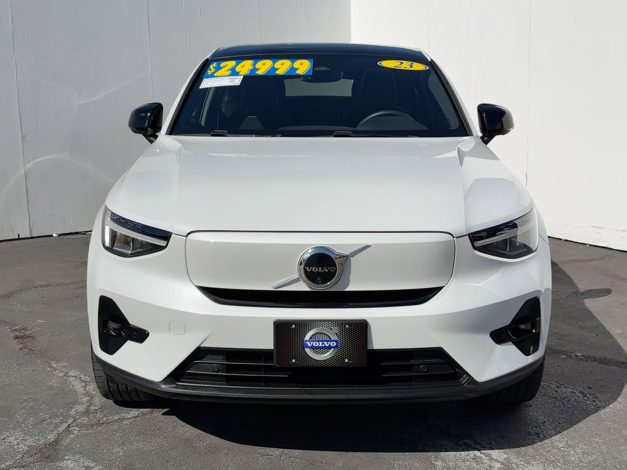 Used 2023 Volvo C40 P8 Recharge Plus image 5
