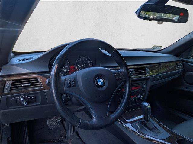 Used 2013 BMW 335i Convertible RWD image 10