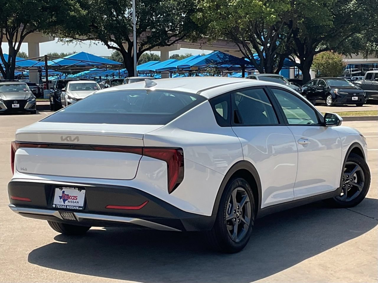 Used 2025 Kia K4 FWD image 4