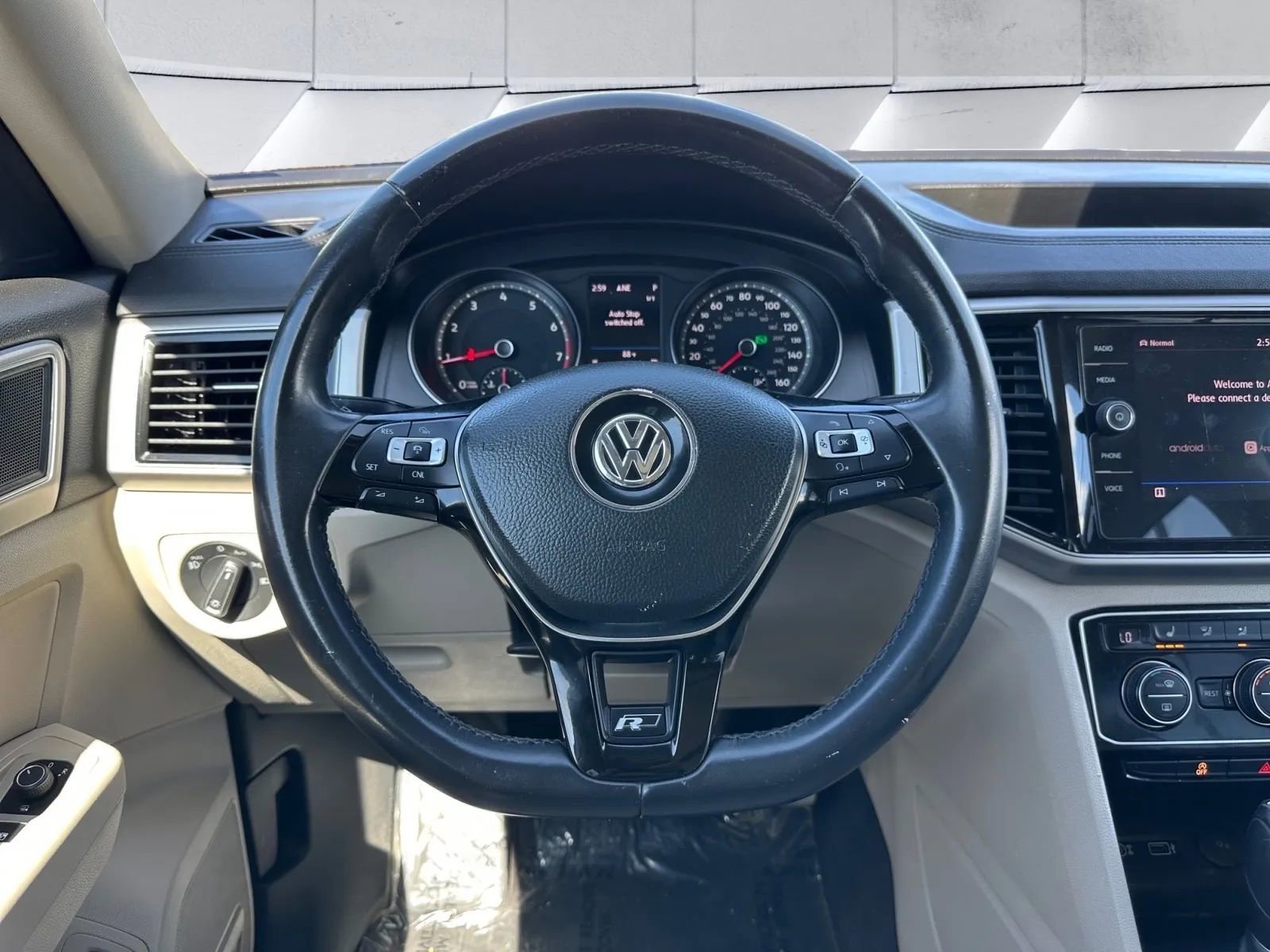 Used 2018 Volkswagen Atlas SEL w/ R-Line Package image 19