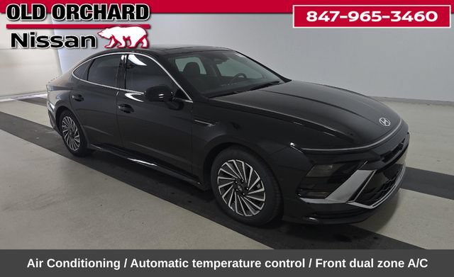 Used 2024 Hyundai Sonata Limited FWD image 2