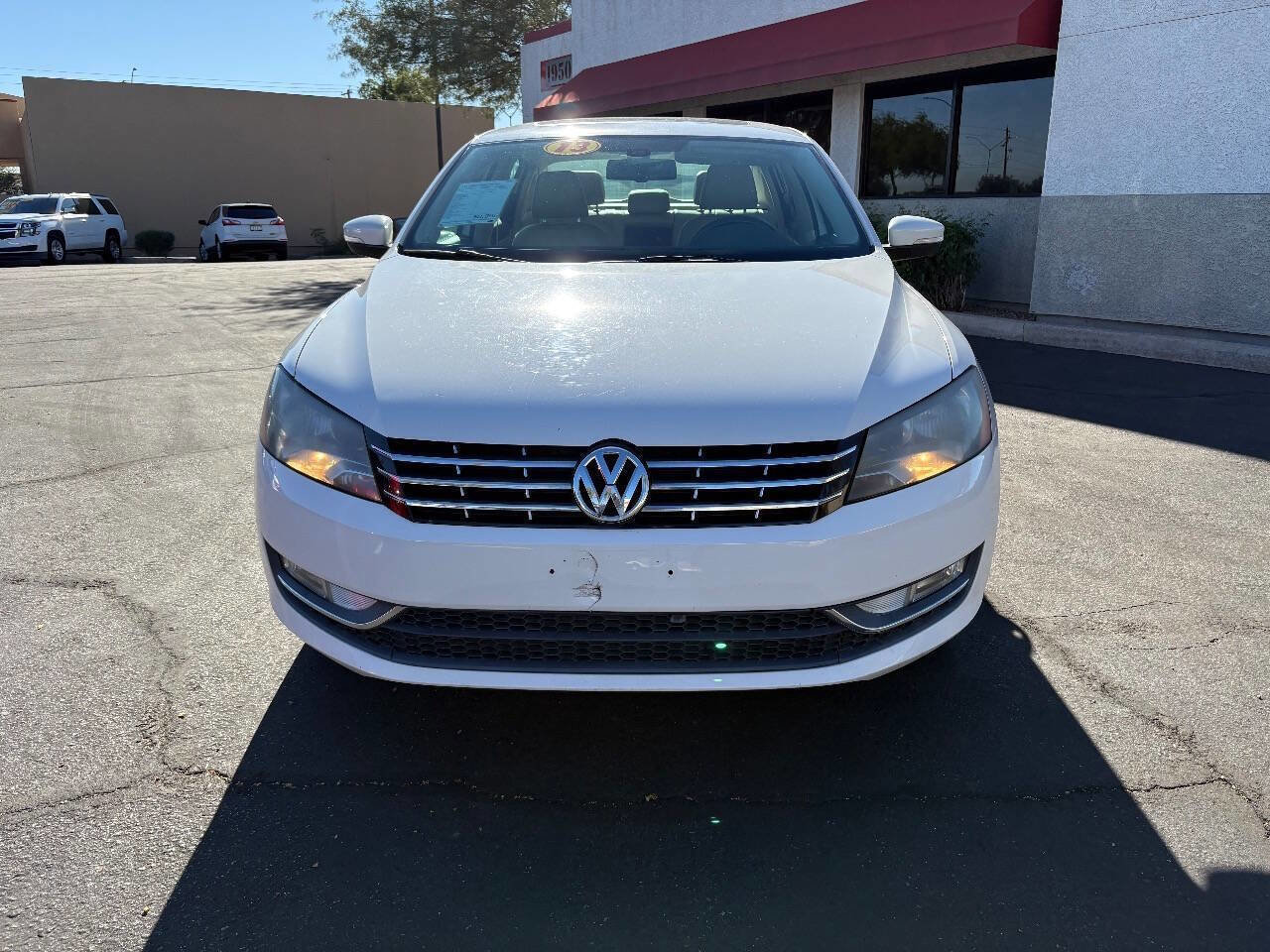 Used 2013 Volkswagen Passat TDI SEL Premium image 2