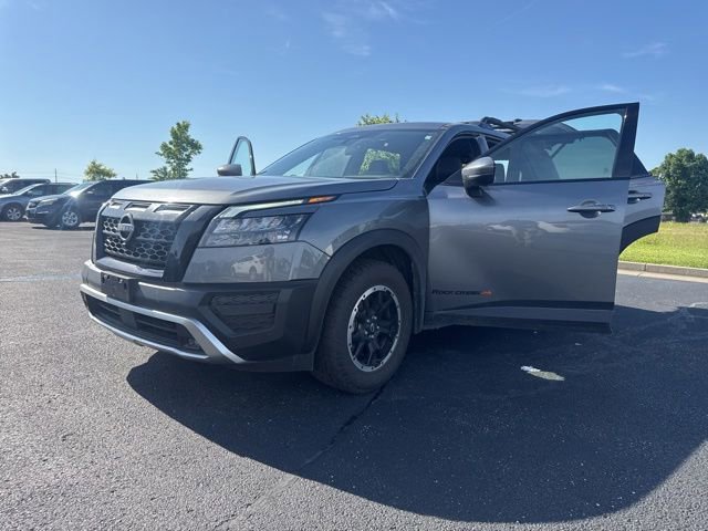 Used 2025 Nissan Pathfinder Rock Creek AWD/4WD image 16