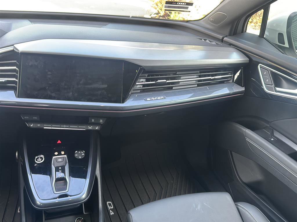 Certified 2025 Audi Q4 e-tron Premium Plus w/ Premium Plus image 11