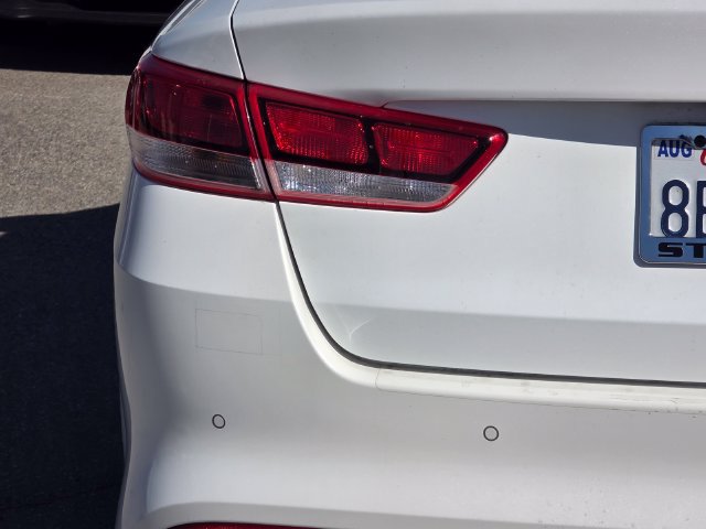 Used 2018 Kia Optima LX w/ 17" Alloy Wheels Package FWD image 6