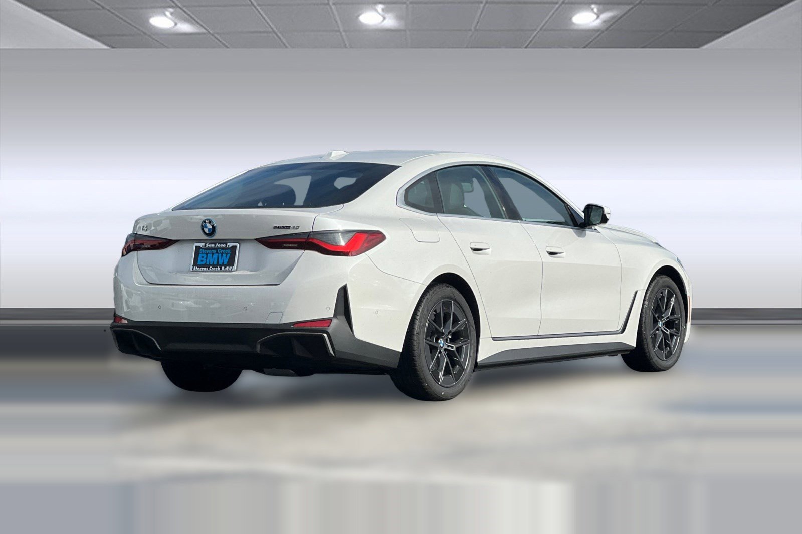 Used 2025 BMW i4 eDrive40 w/ Premium Package image 8