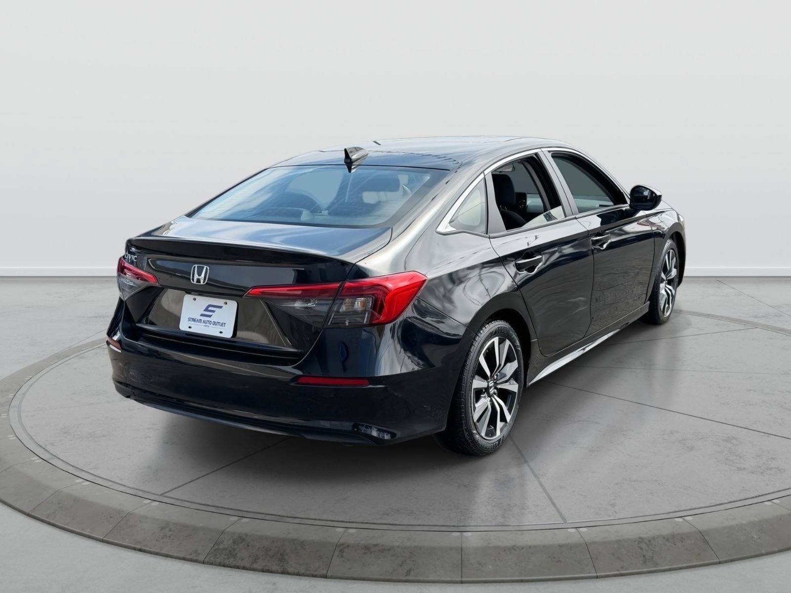 Used 2022 Honda Civic EX image 5