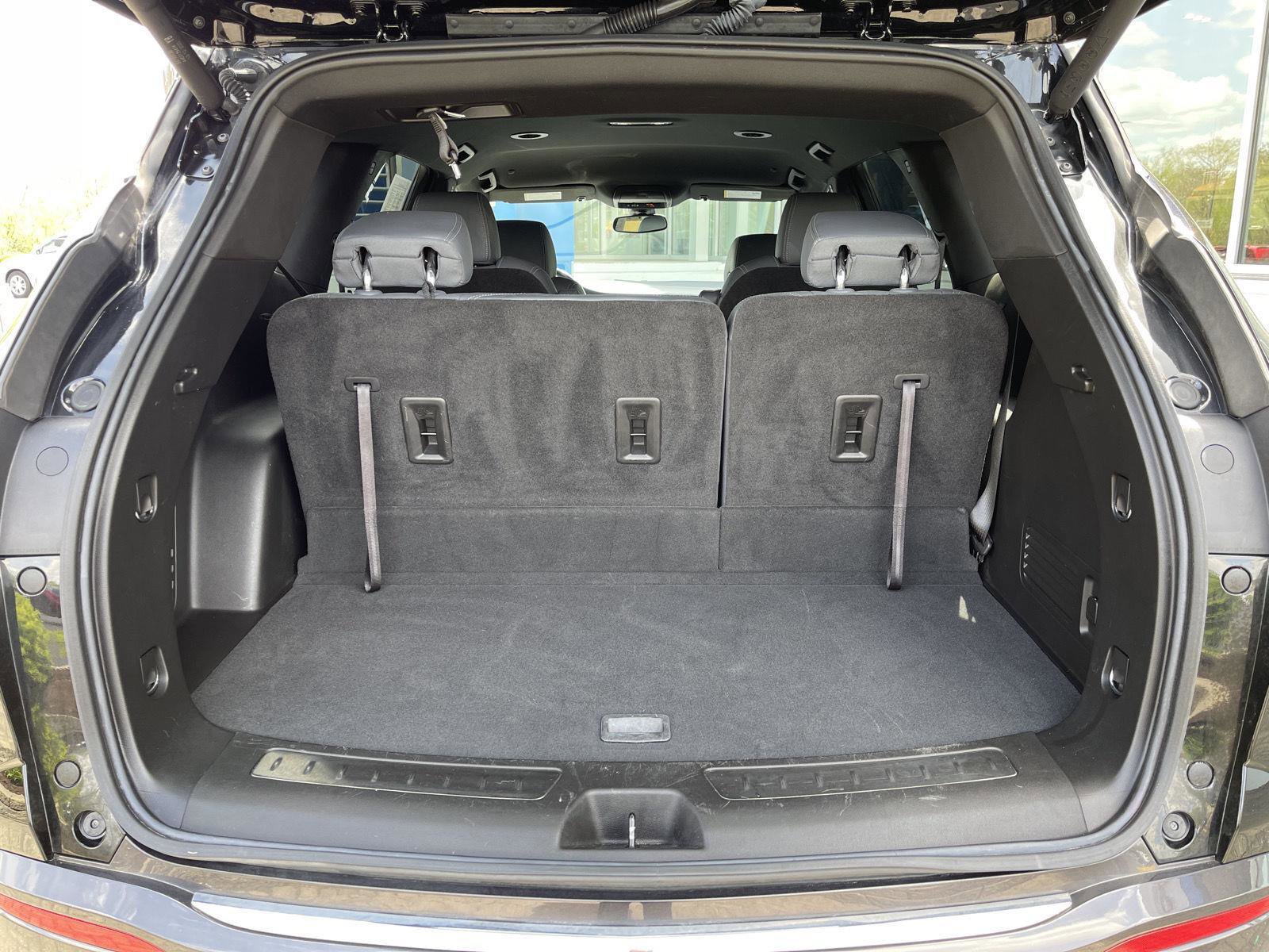Used 2023 Buick Enclave Essence FWD image 40