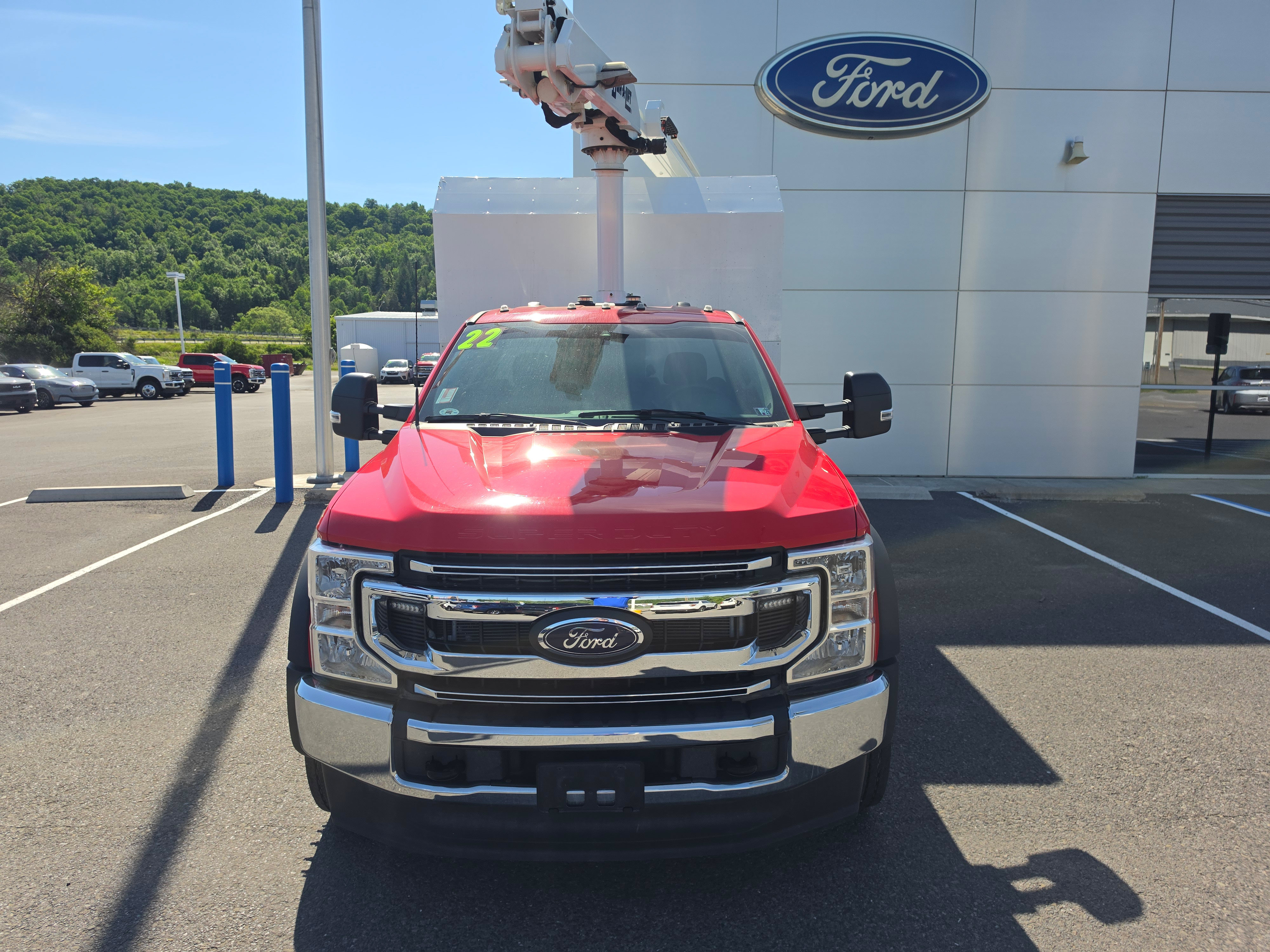 Used 2022 Ford F550 4x4 Regular Cab Super Duty image 8