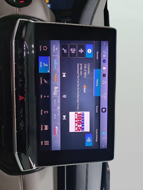 Used 2024 Jeep Compass Limited w/ Elite Group AWD/4WD image 9