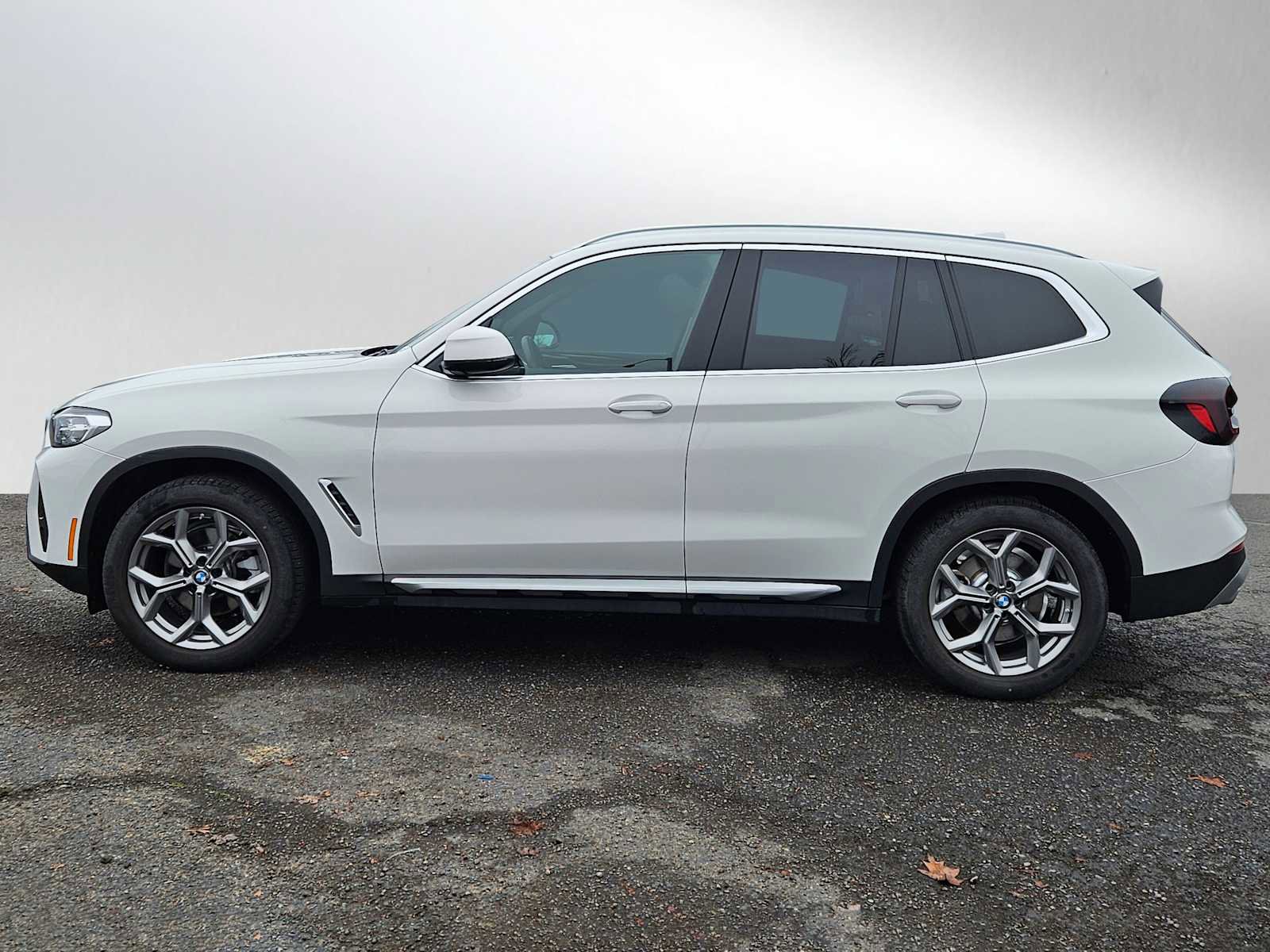 Used 2024 BMW X3 xDrive30i image 6