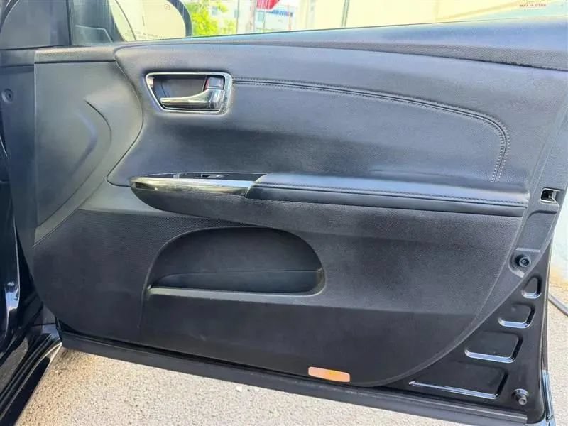 Used 2013 Toyota Avalon XLE Touring FWD image 48