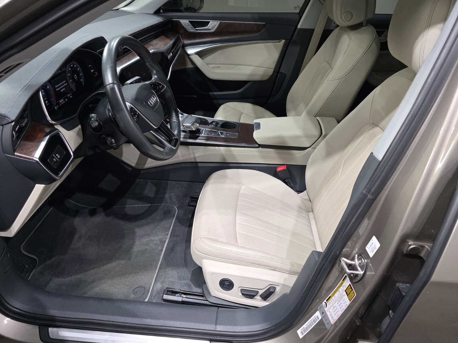 Used 2020 Audi A6 2.0T Premium Plus w/ Premium Plus Package AWD/4WD image 6