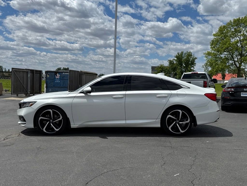 Used 2018 Honda Accord Sport image 3