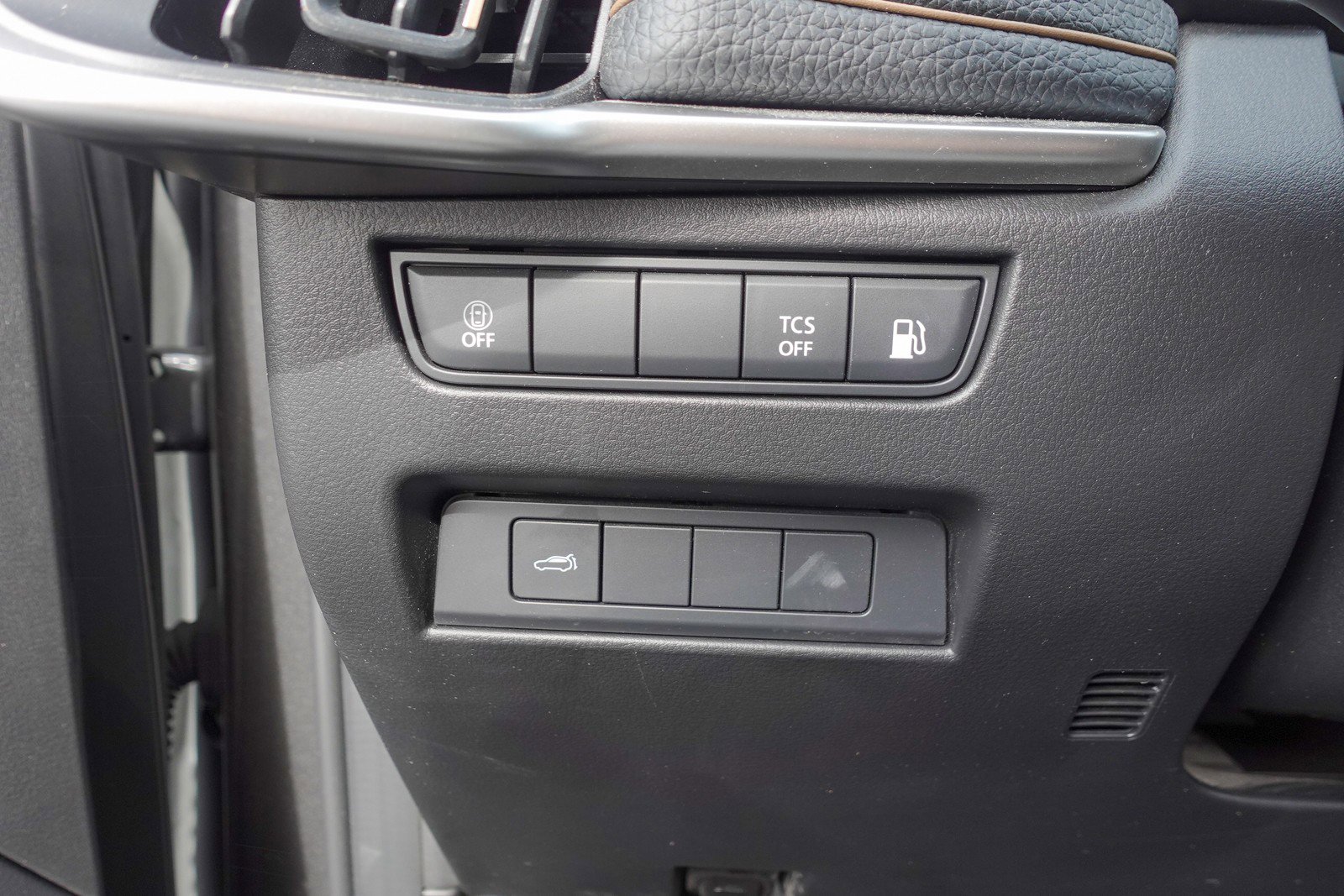 Used 2024 MAZDA CX-90 Plug-In Hybrid w/ Preferred image 12