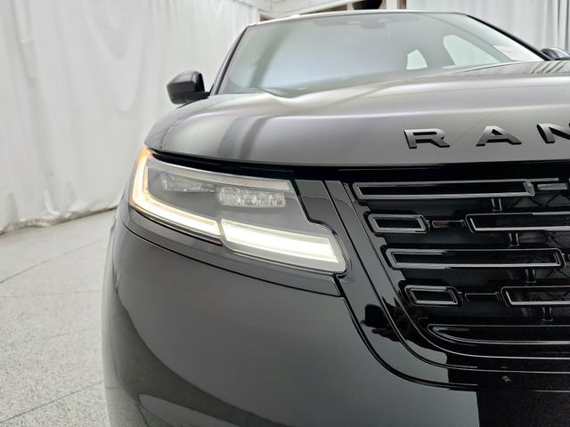 New 2026 Land Rover Range Rover Velar S AWD/4WD image 32